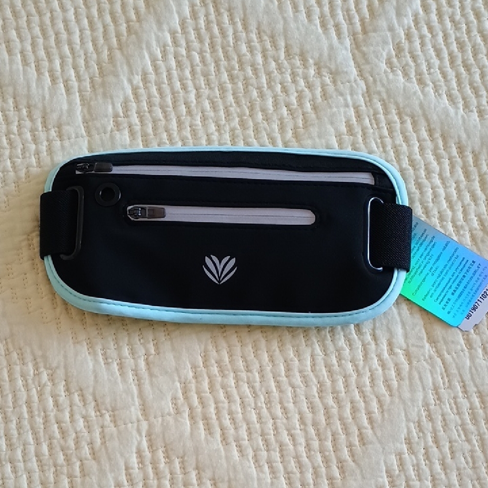 🆕 Forever21 Slim Fanny Pack